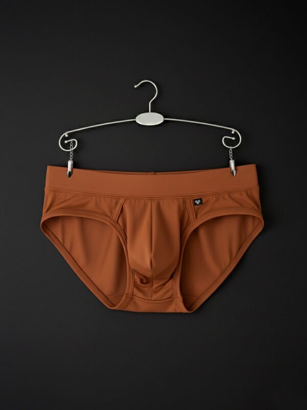 Brief Adán Caramel